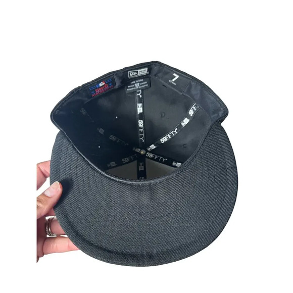 New Era Boston Red Sox Cap Black Sz 7 (55.8cm) - Picture 7 of 9